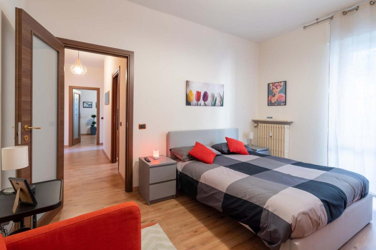Casa Martina- Airport Free Shuttle-H24 Apartment Bergamo Exterior photo